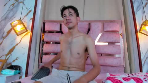 Snapshot of kameron_aand_nick chatting on 28, 10, 2025 kameron and Nick online show from 28, 10, 2025