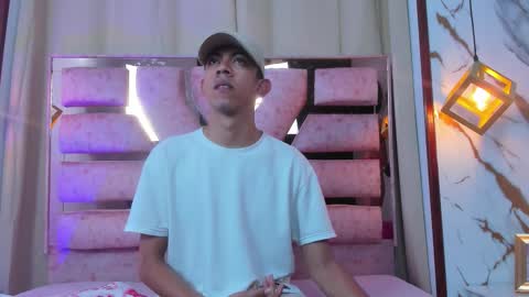 Snapshot of kameron_aand_nick chatting on 28, 11, 2025 kameron and Nick online show from 28, 11, 2025