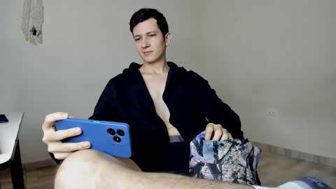 kami_doublehot online show from 18, 12, 2025