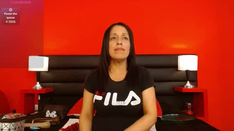 Snapshot of kamila_gh chatting on 8, 11, 2025 Kami online show from 8, 11, 2025