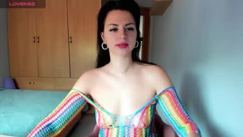 Snapshot of kamila_malina chatting on 8, 10, 2025 kamila_malina online show from 8, 10, 2025