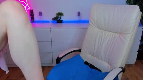 Snapshot of kamilahot25 chatting on 25, 1, 2025 kamilahot25 online show from 25, 1, 2025