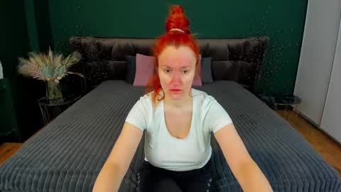 Snapshot of kamilahot25 chatting on 9, 2, 2025 kamilahot25 online show from 9, 2, 2025
