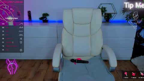 Snapshot of kamilahot25 chatting on 6, 11, 2025 kamilahot25 online show from 6, 11, 2025