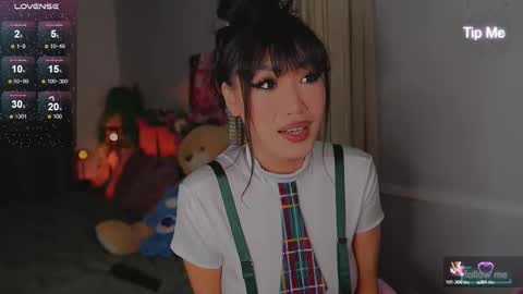 Snapshot of kamilee__xo chatting on 9, 10, 2025 kamilee__xo online show from 9, 10, 2025