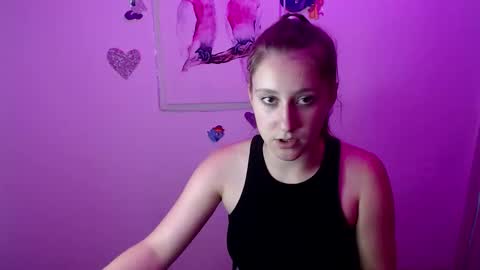Snapshot of kamilla_love_ chatting on 16, 9, 2025 kamilla_love_ online show from 16, 9, 2025