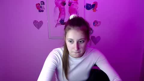 Snapshot of kamilla_love_ chatting on 27, 9, 2025 kamilla_love_ online show from 27, 9, 2025