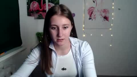 Snapshot of kamilla_love_ chatting on 30, 9, 2025 kamilla_love_ online show from 30, 9, 2025