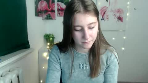 Snapshot of kamilla_love_ chatting on 23, 10, 2025 kamilla_love_ online show from 23, 10, 2025