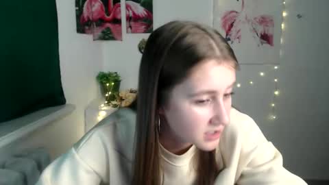 Snapshot of kamilla_love_ chatting on 24, 10, 2025 kamilla_love_ online show from 24, 10, 2025