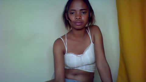 Snapshot of kamillah69 chatting on 23, 11, 2025 kamillah69 online show from 23, 11, 2025