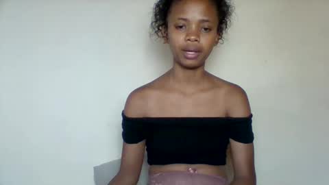 Snapshot of kamillah69 chatting on 15, 1, 2026 kamillah69 online show from 15, 1, 2026