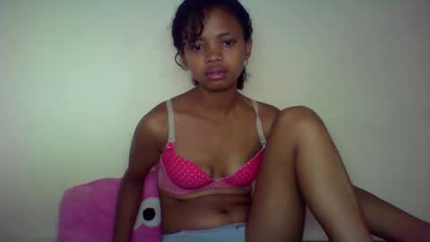 Snapshot of kamillah69 chatting on 15, 2, 2026 kamillah69 online show from 15, 2, 2026