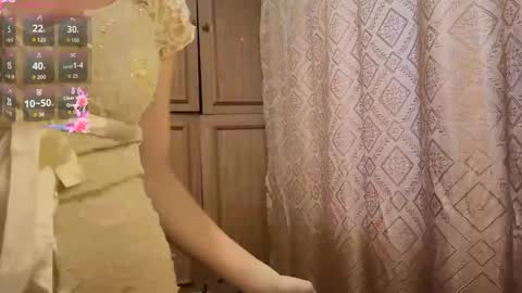 Mari  Simmons online show from 21, 11, 2025