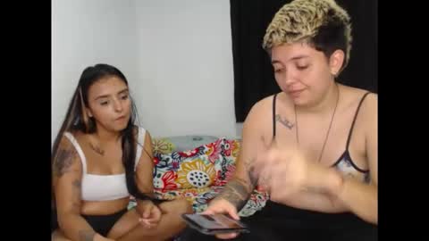 kammy   y   camila online show from 15, 4, 2026