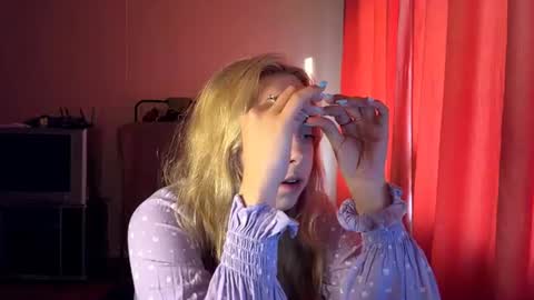 Snapshot of kandislaski chatting on 2, 8, 2026 Lizzie online show from 2, 8, 2026