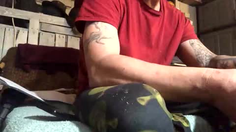 Snapshot of kaneisyours2420 chatting on 27, 4, 2026 Tucker online show from 27, 4, 2026
