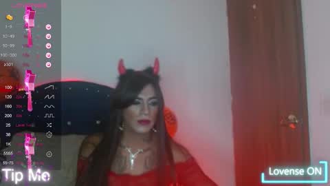 Snapshot of kaninasantana_s chatting on 8, 10, 2025 Kanina online show from 8, 10, 2025