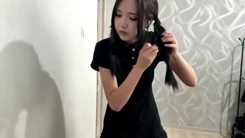 Lily online show from 30, 6, 2026