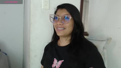 Snapshot of kanroji_mitsuri_11 chatting on 24, 9, 2025 Sanctuary online show from 24, 9, 2025