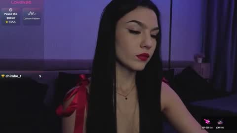 Snapshot of kara_life chatting on 10, 10, 2025 kara_life online show from 10, 10, 2025