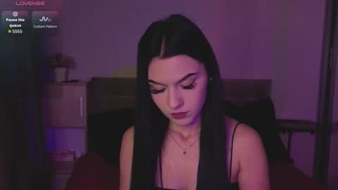 Snapshot of kara_life chatting on 14, 10, 2025 kara_life online show from 14, 10, 2025