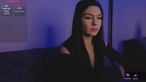 Snapshot of kara_life chatting on 20, 10, 2025 kara_life online show from 20, 10, 2025