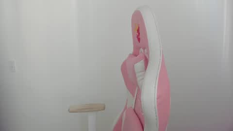 karely_sweet_ online show from 25, 6, 2026