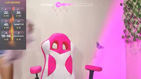 Snapshot of karen_ariass chatting on 25, 11, 2025 Karen online show from 25, 11, 2025