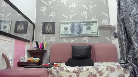 Snapshot of karenbis chatting on 6, 12, 2024 Karen online show from 6, 12, 2024