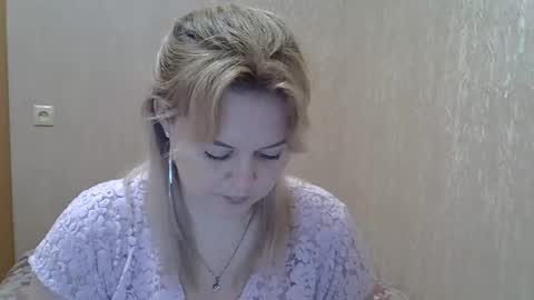 karennelsonx online show from 4, 1, 2025