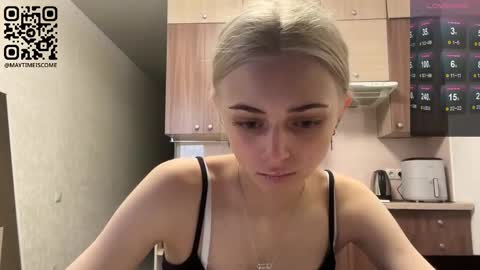 Snapshot of karensimilton chatting on 6, 6, 2026 May online show from 6, 6, 2026