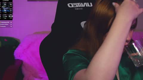 Karoline online show from 8, 12, 2024