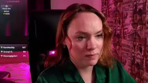 Karoline online show from 1, 3, 2025