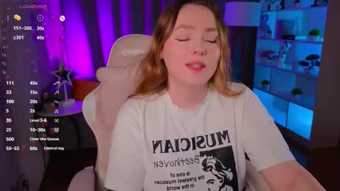 Karoline online show from 19, 9, 2025