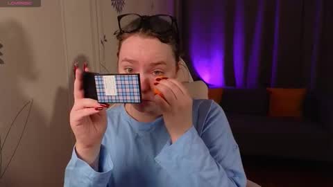 Karoline online show from 19, 10, 2025