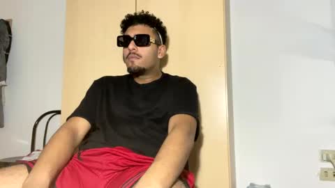 karim03larbi online show from 17, 1, 2025