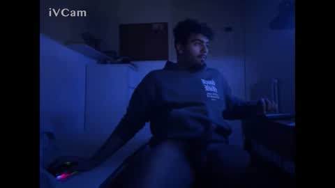 karim03larbi online show from 12, 11, 2025