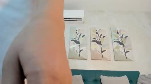 Kari  online show from 24, 11, 2025