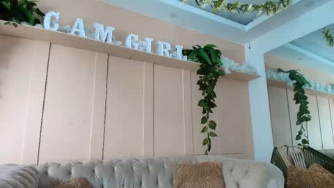 Kari  online show from 3, 12, 2025