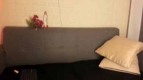 Kari online show from 8, 10, 2025