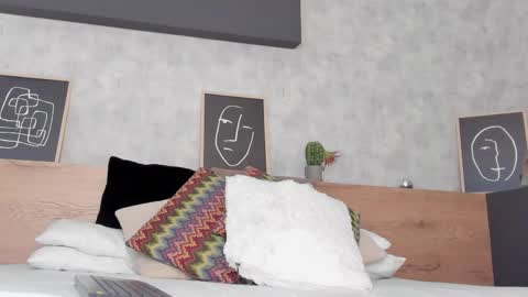 Snapshot of karina_gomez_18 chatting on 6, 4, 2026 Kari online show from 6, 4, 2026