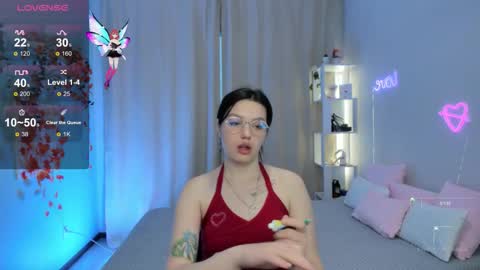 Snapshot of karina_kelly chatting on 8, 11, 2025 karina online show from 8, 11, 2025