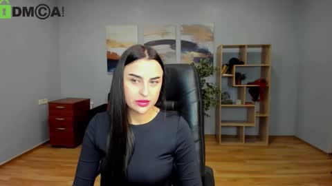 Snapshot of karina_nolan chatting on 17, 11, 2025 Karina Nolan online show from 17, 11, 2025