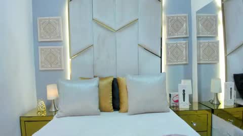 karinaacox online show from 21, 4, 2026
