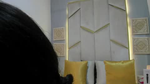 karinaacox online show from 4, 5, 2026