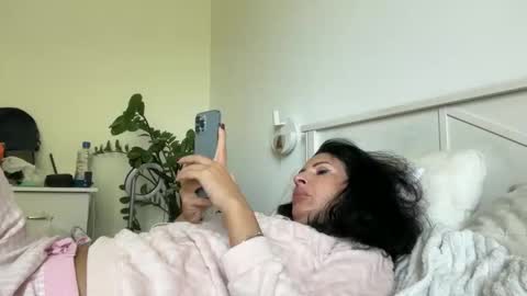 Karina online show from 11, 10, 2025