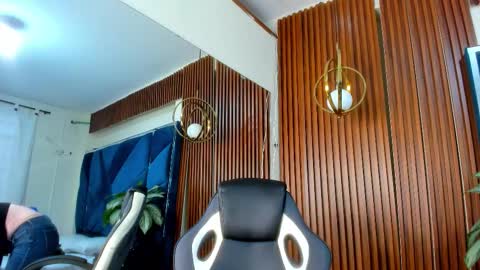 karinasanchezz online show from 15, 10, 2025