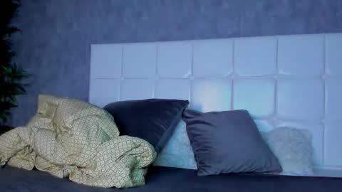 KarinaSparks online show from 4, 2, 2026