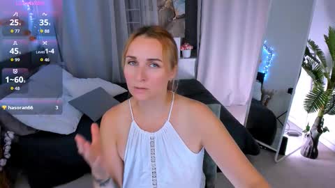 Karina  online show from 22, 10, 2025